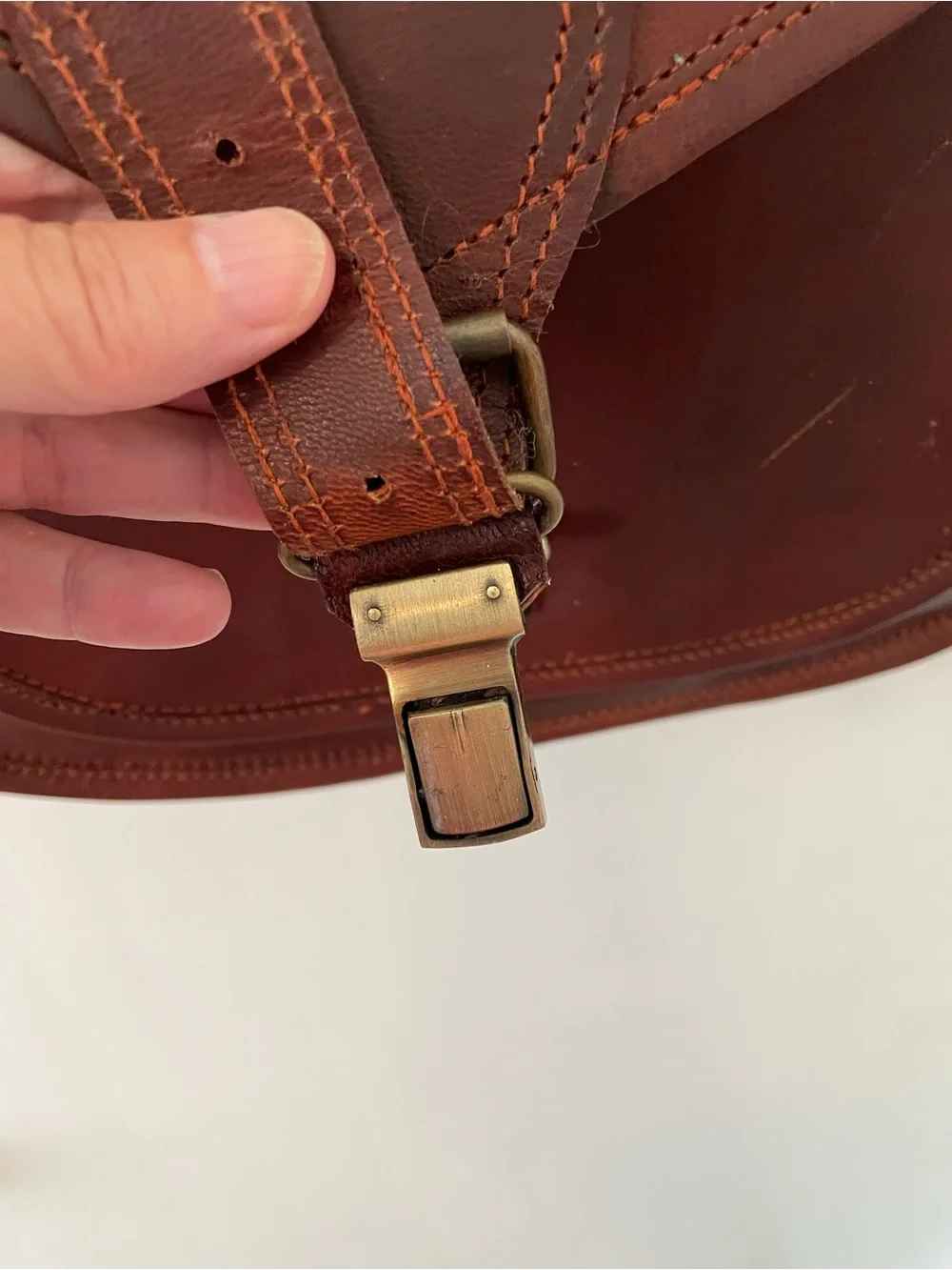 Classic Brown Leather Saddle Crossbody Bag
